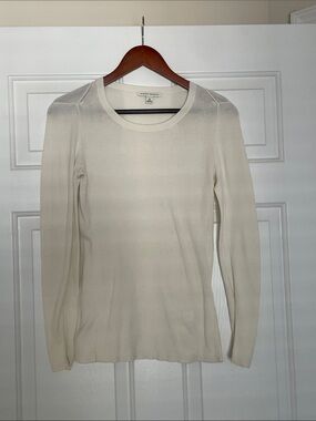 Banana Republic Light Cream Long Sleeve Crew Tee